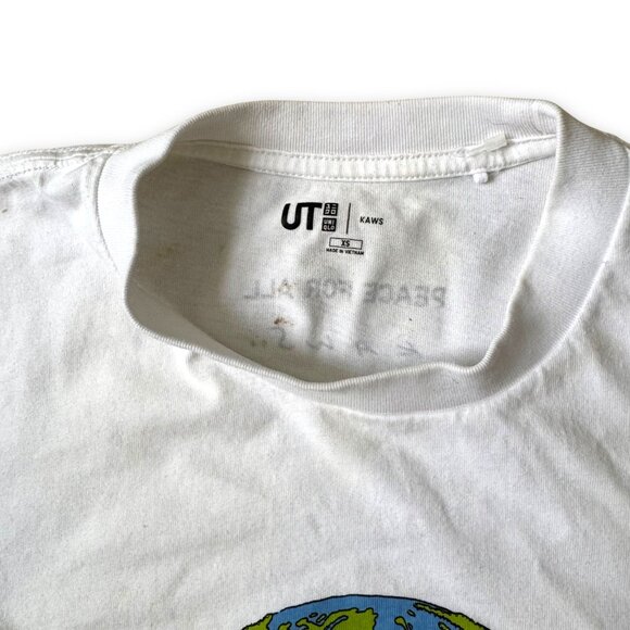 KAWS x Uniqlo UT “Peace For All” Graphic Tee White Size XS - Picture 3 of 6